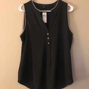 🎉NWT Ann Taylor Black and Tan Blouse